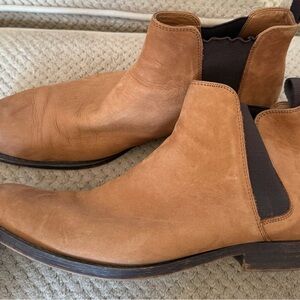 Aldo Tan Chelsea Boots with Sleek Design